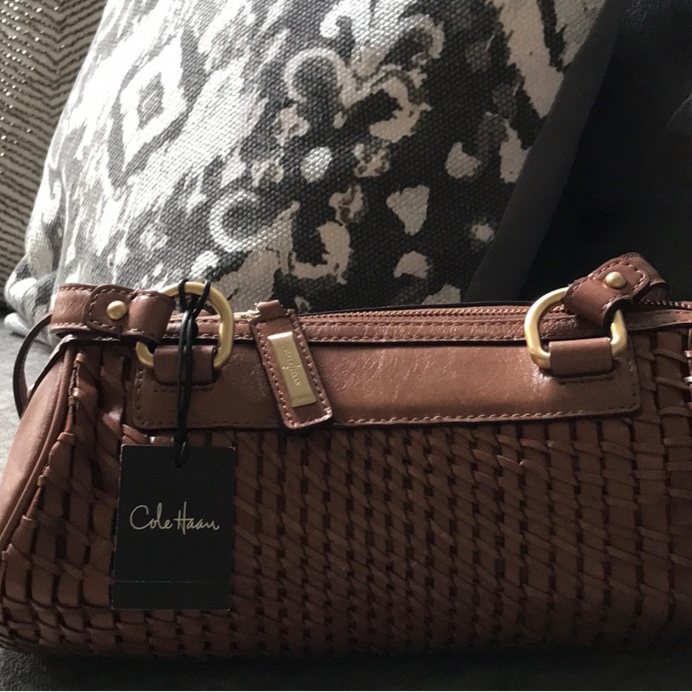 Cole Haan Woven Rool. Bag   calfskin Leather Handbag.